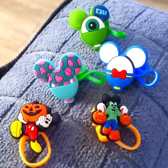 5 DISNEY STRAW/PENCIL TOPPERS - Picture 1 of 7
